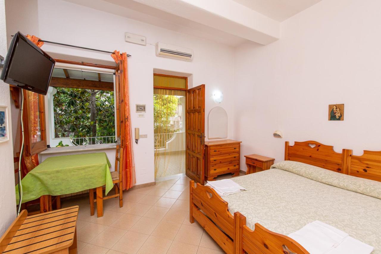 Residence Villa Tina Forio di Ischia Buitenkant foto